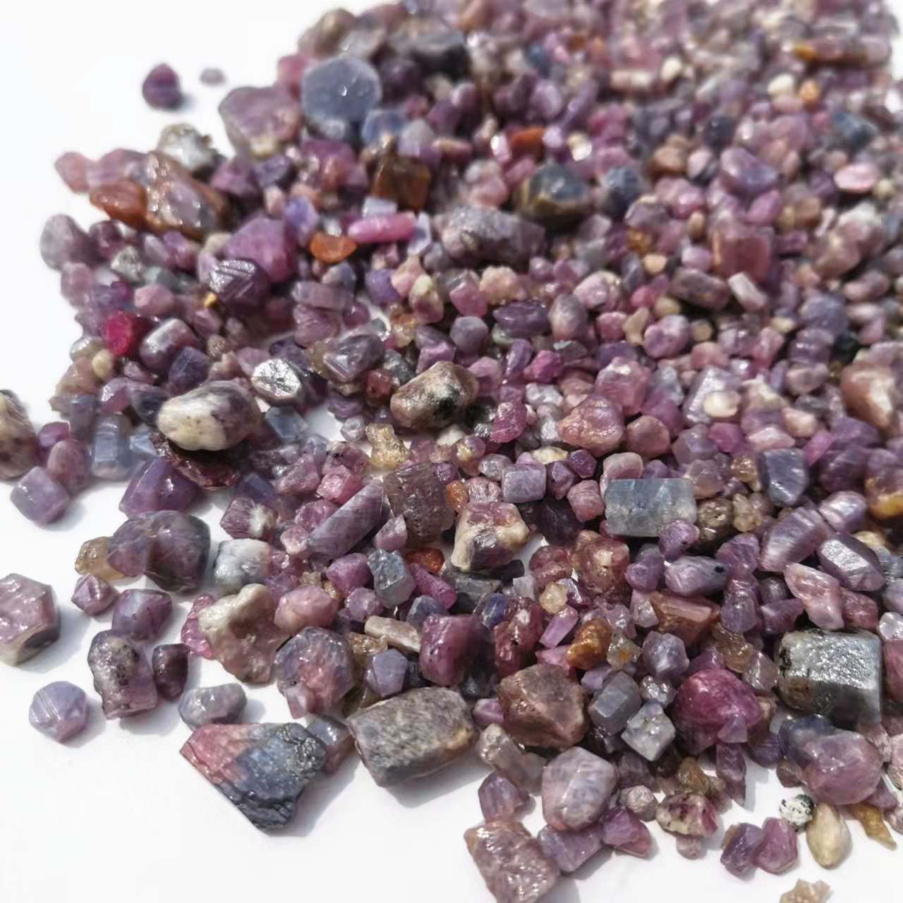 Natural Raw Purple Corundum st - огляд і ціна Jewelry Making Raw Materials