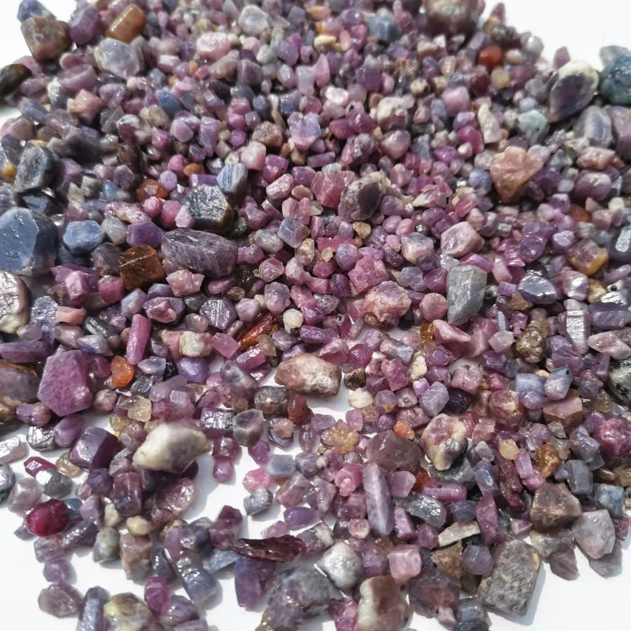 Natural Raw Purple Corundum st - огляд і ціна Jewelry Making Raw Materials