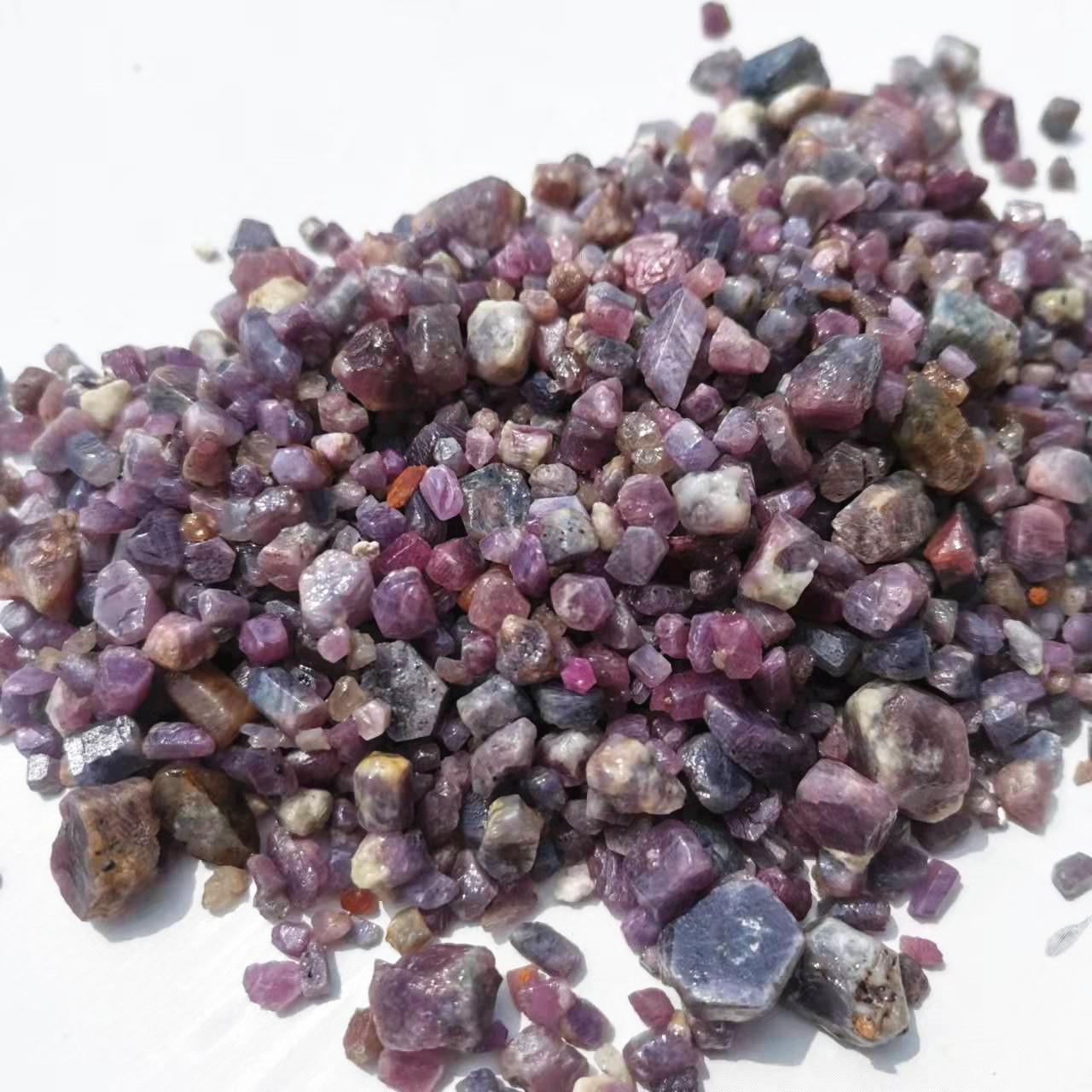 Natural Raw Purple Corundum st - огляд і ціна Jewelry Making Raw Materials
