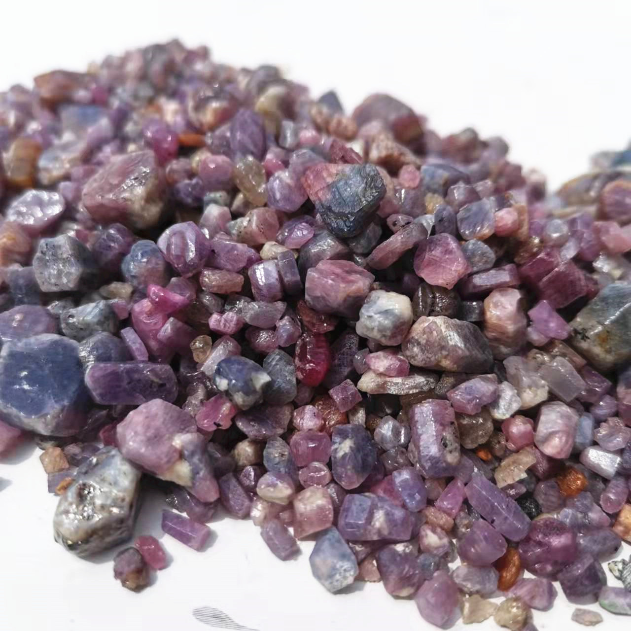 Natural Raw Purple Corundum st - огляд і ціна Jewelry Making Raw Materials